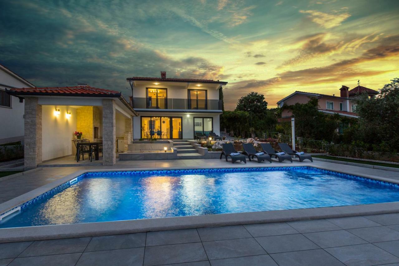 Maris Villa Drenje  Luaran gambar
